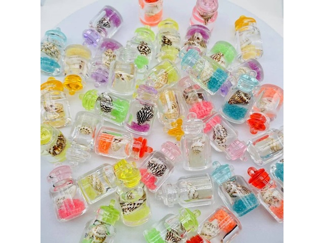 20Pcs Glow in Dark Miniature Wishing Bottle Pendant with Shell 20Pcs Glow in Dark Miniature Wishing Bottle Pendant with Shell
