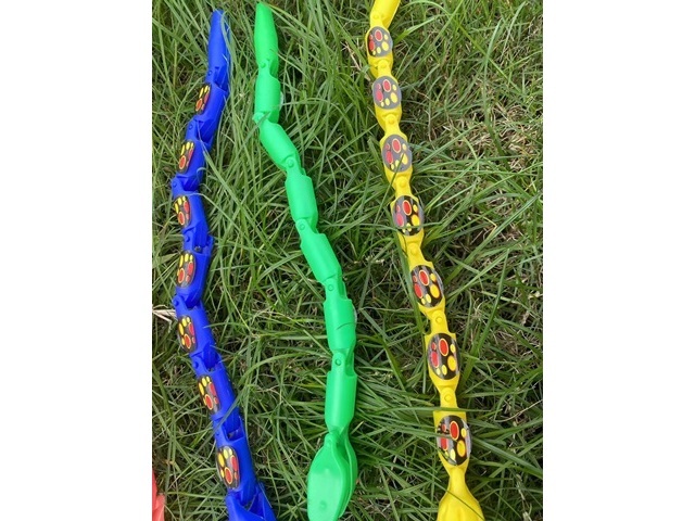 4Pkt x 8Pcs Jointed Plastic Wiggle Moving Snake Toy Mixed 4Pkt x 8Pcs Jointed Plastic Wiggle Moving Snake Toy Mixed