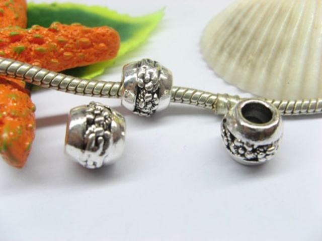 20pcs Tibetan Silver Carved Flower Barrel Beads European Design 20pcs Tibetan Silver Carved Flower Barrel Beads European Design