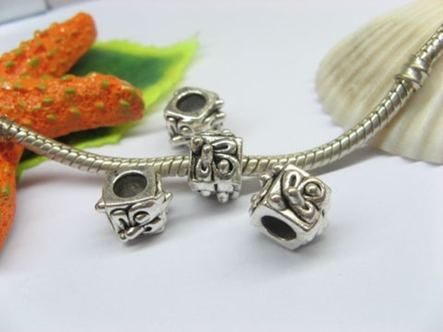 50pcs Tibetan Silver Carved Flower Square Beads European Design 50pcs Tibetan Silver Carved Flower Square Beads European Design