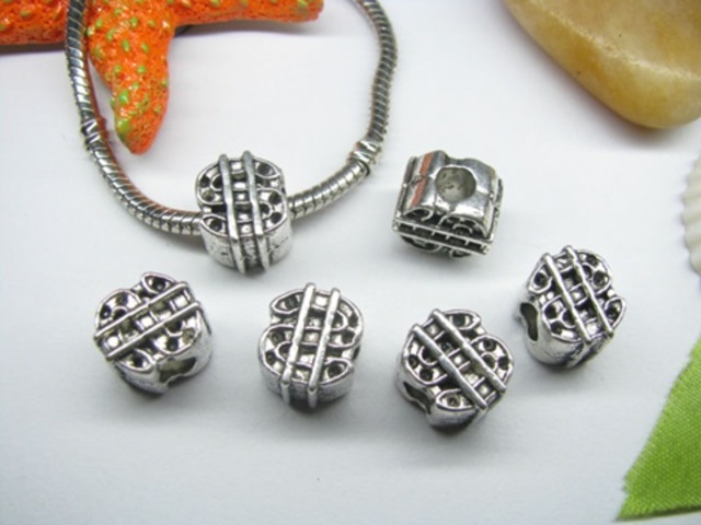 20pcs Tibetan Silver Dollar Bill Beads European Design - Click Image to Close